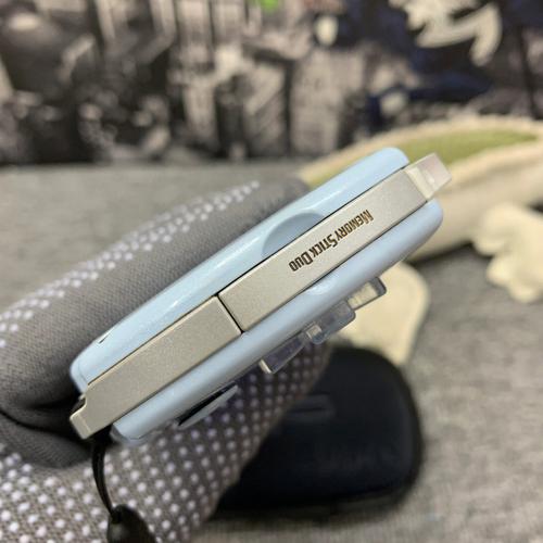 有个索尼的PSP,能在网上下游戏玩吗?谁推荐些好游戏?