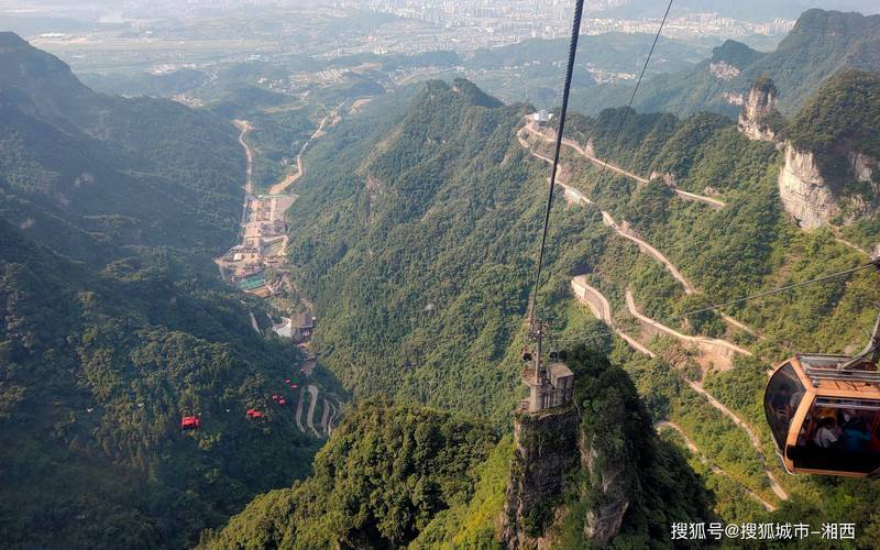 张家界什么时候去,4月、10月春秋季节zui合适