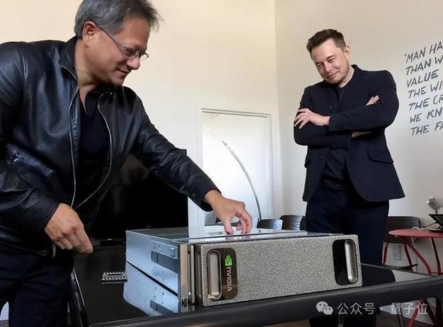 计算机业界最初的硬件巨头蓝色巨人指的是什么?
