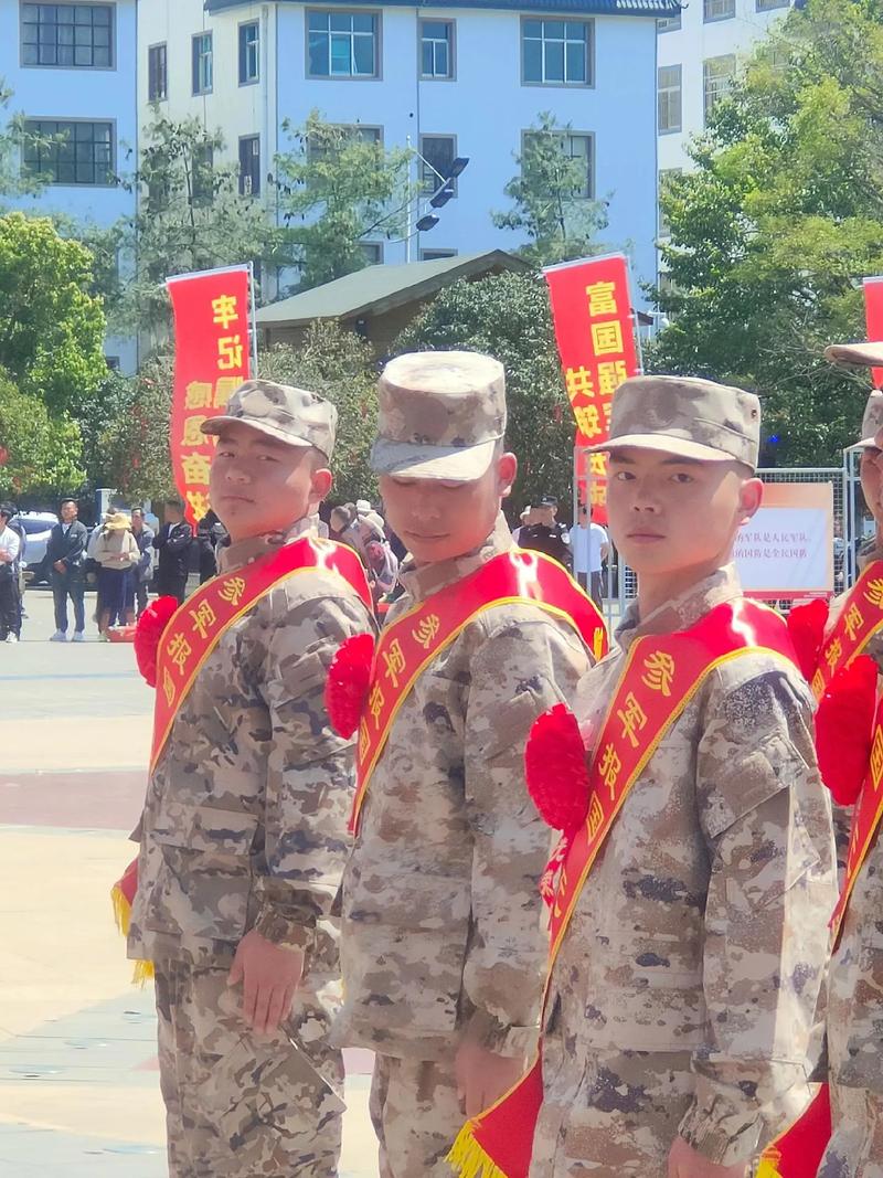 特种部队新兵入伍,赠送什么吗?