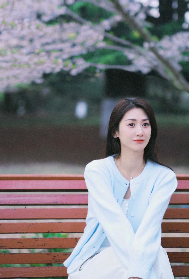 樱花树下怎么发朋友圈