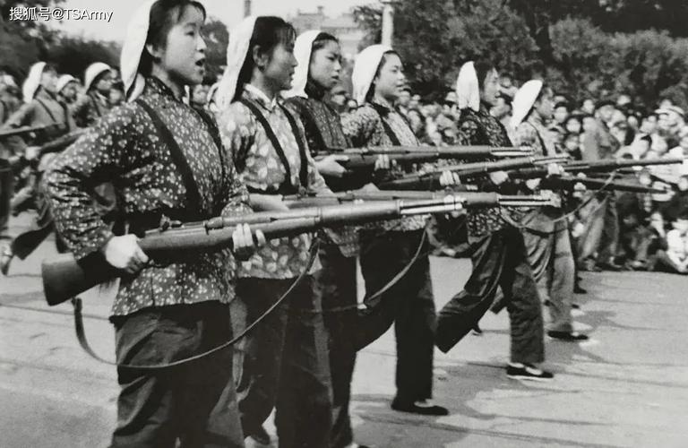 csol二战武器勃朗宁怎么样?像机枪可才20发,司登是废了,不如Tmp,加兰德...